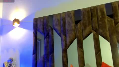tony_petrov online show from June 18, 2026, 7:41 am