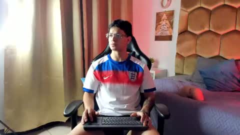 tony_petrov online show from July 5, 2026, 5:14 am