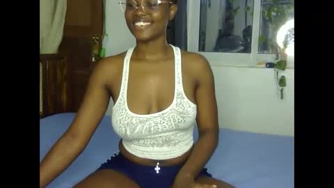 Snapshot of tonya_tash7 chatting on September 24, 2025, 2:31 pm tonya tash7 online show from September 24, 2025, 2:31 pm