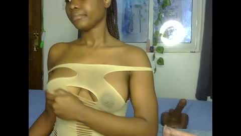 Snapshot of tonya_tash7 chatting on September 26, 2025, 7:12 am tonya tash7 online show from September 26, 2025, 7:12 am