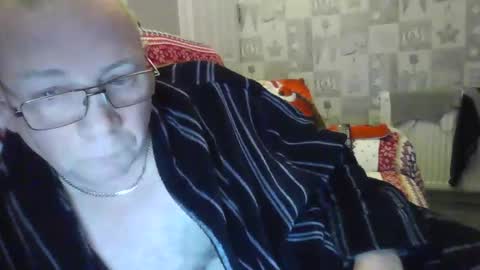 Snapshot of tonygibbson62 chatting on December 13, 2024, 12:31 am tonygibbson62 online show from December 13, 2024, 12:31 am