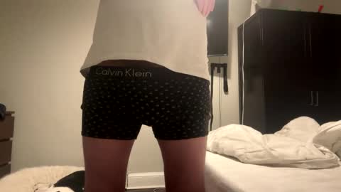 tonytonytony3001 online show from March 8, 2025, 3:17 am