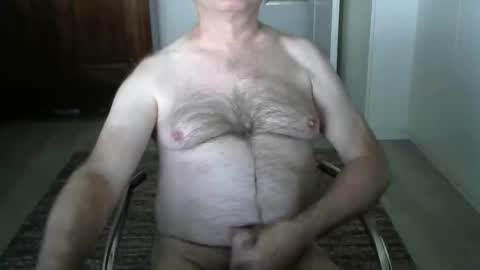 Snapshot of tooohard chatting on May 2, 2026, 11:59 am Alex online show from May 2, 2026, 11:59 am