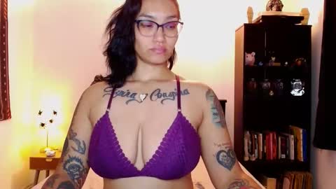 Snapshot of toothyy chatting on January 4, 2025, 11:27 pm toothyy online show from January 4, 2025, 11:27 pm