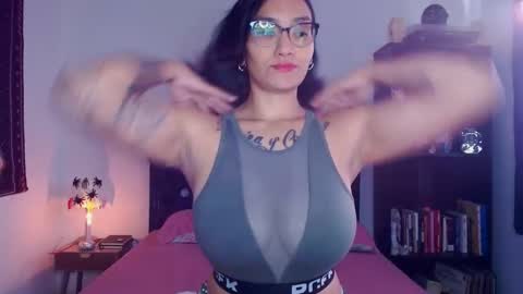 Snapshot of toothyy chatting on February 2, 2025, 12:46 pm toothyy online show from February 2, 2025, 12:46 pm