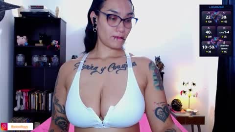 Snapshot of toothyy chatting on February 20, 2025, 5:29 pm toothyy online show from February 20, 2025, 5:29 pm