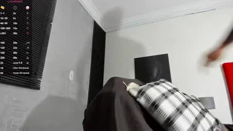 Snapshot of toower_ chatting on July 29, 2026, 8:40 pm T O W E R online show from July 29, 2026, 8:40 pm