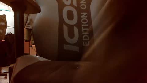 Snapshot of topg84 chatting on February 24, 2025, 7:09 pm Topg84 online show from February 24, 2025, 7:09 pm