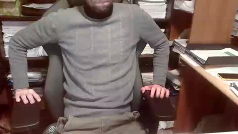 Snapshot of topg84 chatting on October 16, 2025, 5:14 pm Topg84 online show from October 16, 2025, 5:14 pm