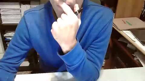 Snapshot of topg84 chatting on November 9, 2025, 5:11 pm Topg84 online show from November 9, 2025, 5:11 pm