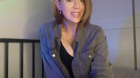 Snapshot of topsywilde chatting on June 18, 2026, 7:52 am Topsy online show from June 18, 2026, 7:52 am
