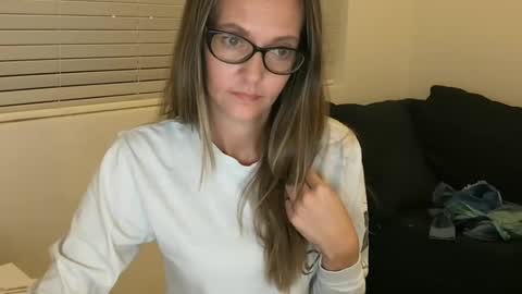 Tori Ryann online show from December 20, 2024, 5:57 am