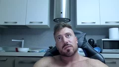 Snapshot of toro_arrapato chatting on June 13, 2026, 12:30 am toro_arrapato online show from June 13, 2026, 12:30 am