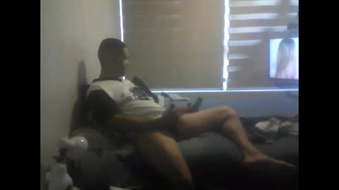 Snapshot of torolov chatting on October 7, 2025, 1:19 pm torolov online show from October 7, 2025, 1:19 pm