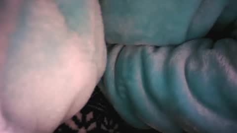 Snapshot of torosko chatting on February 16, 2025, 5:37 am Torosko online show from February 16, 2025, 5:37 am