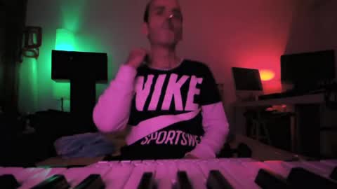 Snapshot of torosko chatting on March 9, 2025, 11:14 pm Torosko online show from March 9, 2025, 11:14 pm