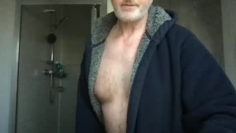 Snapshot of total2020 chatting on March 3, 2025, 8:27 am Archibald Leach online show from March 3, 2025, 8:27 am