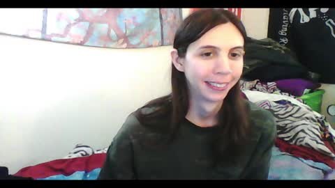 Snapshot of totalfuckingadorable chatting on January 20, 2025, 6:53 am Luna online show from January 20, 2025, 6:53 am