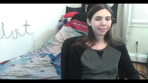 Snapshot of totalfuckingadorable chatting on February 3, 2026, 6:22 am Luna online show from February 3, 2026, 6:22 am