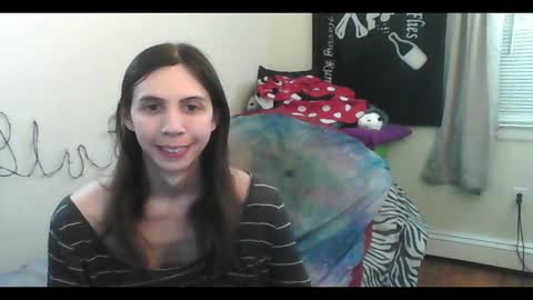 Snapshot of totalfuckingadorable chatting on February 16, 2026, 3:24 am Luna online show from February 16, 2026, 3:24 am