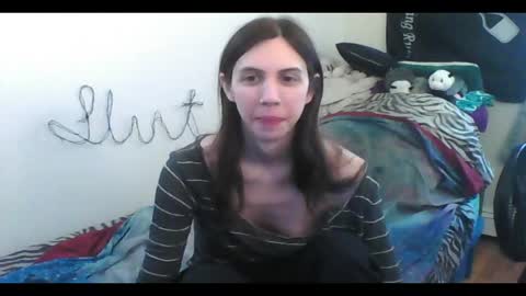 Luna online show from April 28, 2026, 8:58 pm