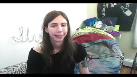 Luna online show from May 27, 2026, 1:46 am