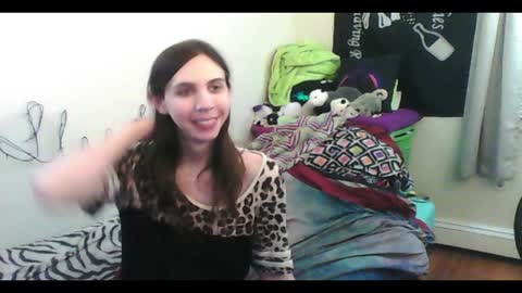 Luna online show from June 7, 2026, 1:54 am