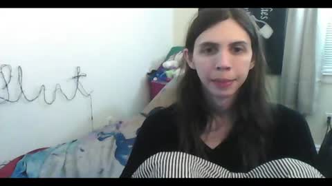 Luna online show from June 10, 2026, 3:07 am