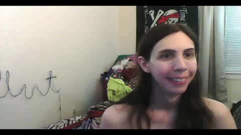 Luna online show from June 12, 2026, 2:10 am
