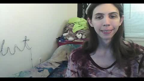 Luna online show from June 14, 2026, 3:52 am