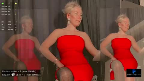 Snapshot of totally_spy chatting on June 29, 2026, 3:01 pm Madam Viktoria Vacation in Portugal 2811 - 0412 online show from June 29, 2026, 3:01 pm
