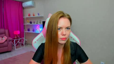 Snapshot of touch_the_heart chatting on May 9, 2026, 11:15 am Touch The Heart online show from May 9, 2026, 11:15 am