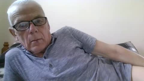 Snapshot of touche5656607203 chatting on May 1, 2026, 10:31 am touche5656607203 online show from May 1, 2026, 10:31 am