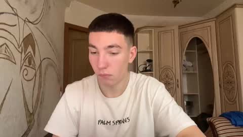 Snapshot of touchx_ chatting on November 16, 2025, 10:21 am Max online show from November 16, 2025, 10:21 am