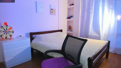 Ellina online show from January 11, 2026, 1:16 pm