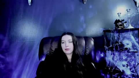 toxicdomme online show from May 13, 2026, 4:48 pm