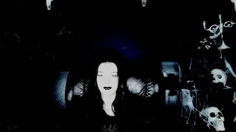 toxicdomme online show from June 10, 2026, 6:29 pm