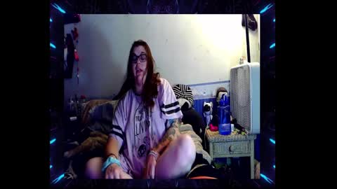 Toxiclove1311 online show from October 7, 2025, 1:58 am