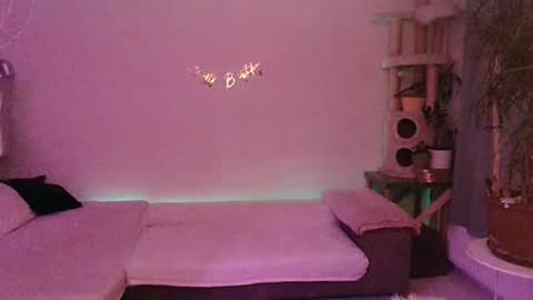 Patrizia online show from September 22, 2025, 2:24 am