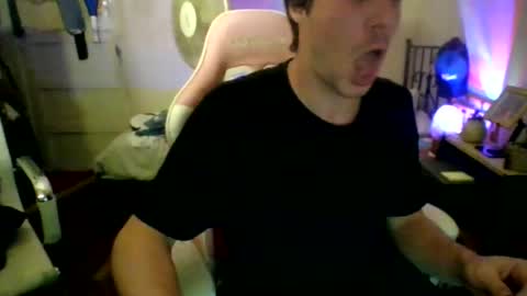 Snapshot of toyboysquirt chatting on June 7, 2026, 6:50 am toyboysquirt online show from June 7, 2026, 6:50 am