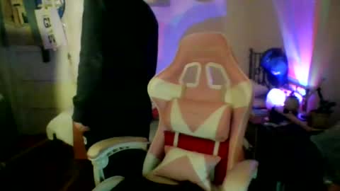 Snapshot of toyboysquirt chatting on June 12, 2026, 6:12 am toyboysquirt online show from June 12, 2026, 6:12 am