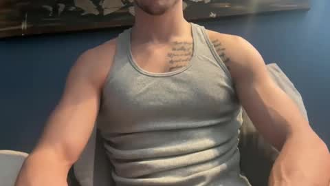 Snapshot of trackstar333 chatting on February 16, 2025, 8:22 pm trackstar333 online show from February 16, 2025, 8:22 pm