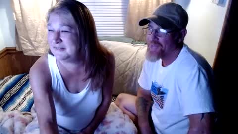 Snapshot of tracyandhenry chatting on August 4, 2026, 2:04 am Tracy Henry online show from August 4, 2026, 2:04 am