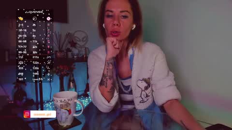 Hey my name is Kiri Kiri online show from January 19, 2025, 8:51 pm