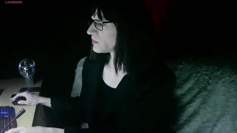 Snapshot of tranny_sarah chatting on February 22, 2025, 10:20 pm Sarah R. Lenor online show from February 22, 2025, 10:20 pm