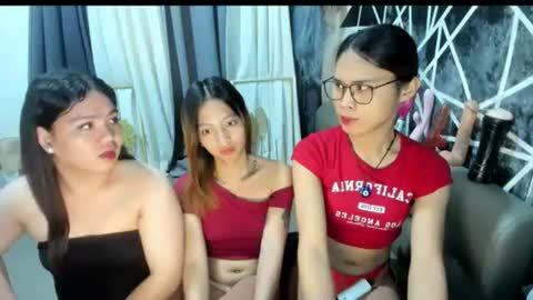 GEN LUXS online show from June 22, 2026, 8:17 pm