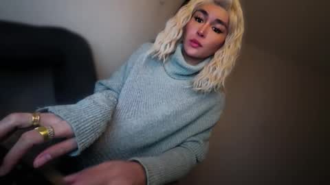 ALMIGHTY GODDESS VALENTINA online show from December 4, 2025, 9:56 pm