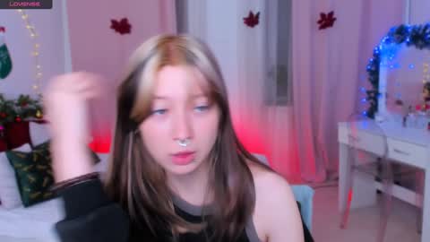 Snapshot of trapsaintgirl chatting on January 5, 2025, 11:04 am Nyuta Hartmann online show from January 5, 2025, 11:04 am