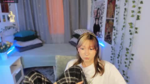 Snapshot of trapsaintgirl chatting on January 14, 2025, 6:49 pm Nyuta Hartmann online show from January 14, 2025, 6:49 pm