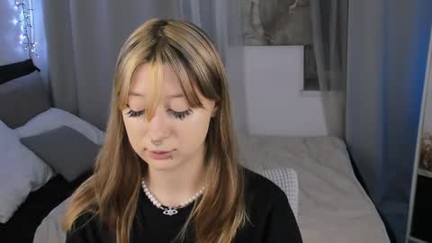 Snapshot of trapsaintgirl chatting on February 5, 2025, 1:44 pm Nyuta Hartmann online show from February 5, 2025, 1:44 pm